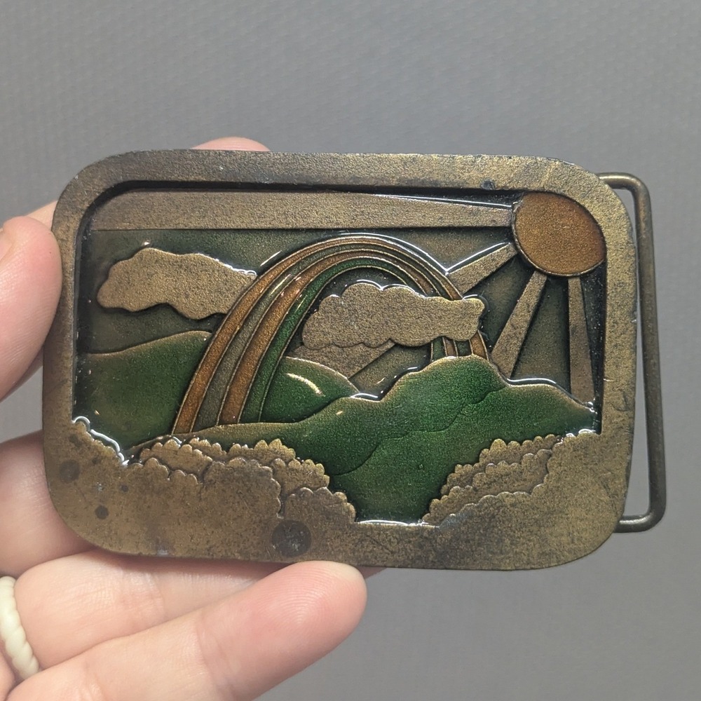 Vintage 1977 Indiana Metal Craft Rainbow Sun Landscape Belt Buckle A95 Brass